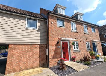 Thumbnail 3 bed town house for sale in Hewitt Road, Basingstoke