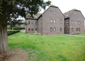 Thumbnail 1 bed flat for sale in Brock Gardens, Reading, Berkshire