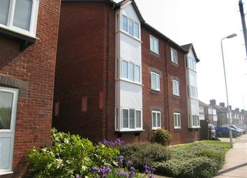 1 Bedrooms Flat for sale in Cunningham Close, Chadwell Heath, Romford RM6