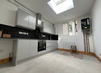 Thumbnail Flat to rent in Great Cambridge Road, London