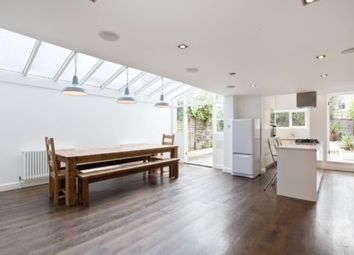 Thumbnail Flat to rent in Dempster Road, Wandsworth