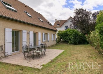 Thumbnail 5 bed property for sale in Saint-Germain-En-Laye, 78100, France