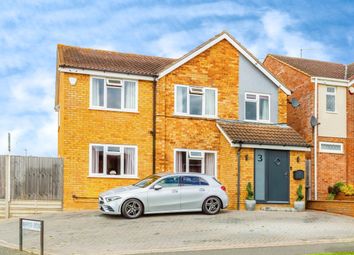 Thumbnail 4 bedroom detached house for sale in Dowthorpe Hill, Earls Barton, Northampton