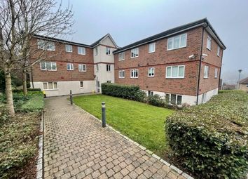 Thumbnail 3 bed flat to rent in Treetop Close, Luton, Bedfordshire