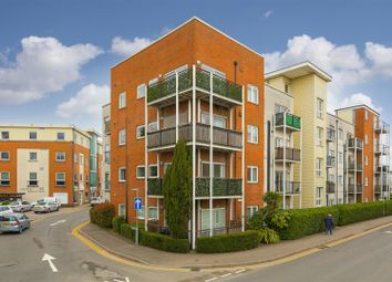 Thumbnail 2 bed flat to rent in Canalside, Merstham, Redhill