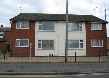 Thumbnail Flat to rent in Oliver Road, Leicester