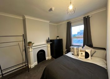 Thumbnail Room to rent in Beaufort Road, Exeter