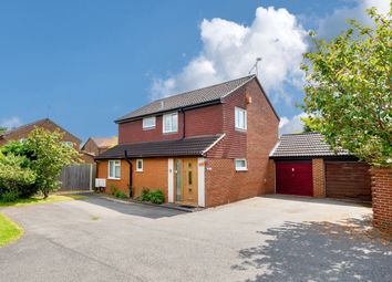 Thumbnail Detached house to rent in Northway, Wokingham, Berkshire