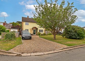 Thumbnail 4 bed detached house for sale in Roe Green Close, Hatfield