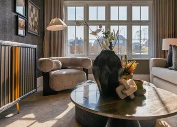 Buxton Lounge