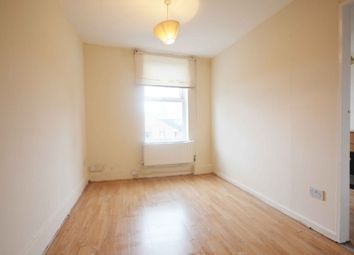 1 Bedrooms Flat to rent in Westham Lane, London E15