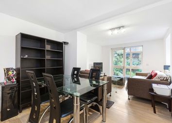 Thumbnail 2 bedroom flat to rent in Lakeside Road, London