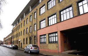 1 Bedrooms Flat to rent in Jedburgh Road, London E13