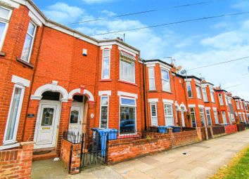 Thumbnail 3 bed terraced house for sale in Summergangs Road, Hull