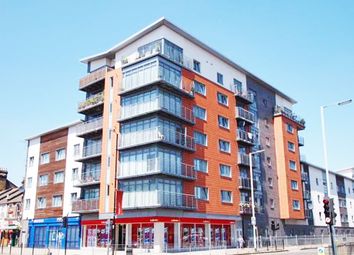 2 Bedrooms Flat for sale in The Round Way, London N17