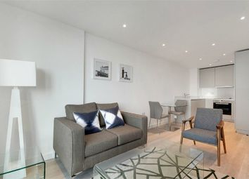 1 Bedrooms Flat to rent in Pinnacle Apartments, Saffron Central Square, Croydon, Surrey CR0
