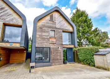 Thumbnail Detached house for sale in Adrian Road, Abbots Langley