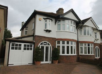 3 Bedrooms Semi-detached house for sale in Shirley Way, Croydon, Surrey CR0