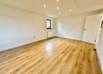 Thumbnail Flat for sale in Wheatley Close, London
