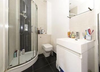 Thumbnail 2 bed town house to rent in Woodville Close, London