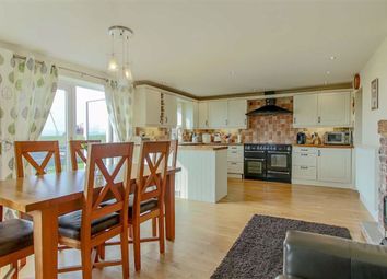 3 Bedrooms Cottage for sale in Extwistle Road, Worsthorne, Lancashire BB10