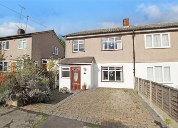 3 Bedrooms Semi-detached house for sale in Meath Close, Orpington, Kent BR5