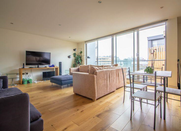2 Bedrooms Flat to rent in The Foundry, Shoreditch, London EC2A