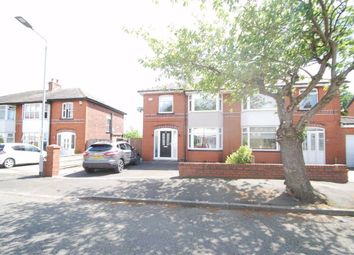 3 Bedrooms Semi-detached house for sale in Fieldhead Avenue, Seddons Farm, Bury BL8