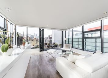 Thumbnail Flat to rent in The Glassbox, Whitechapel