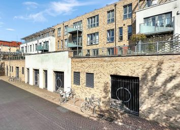 Thumbnail 2 bed flat for sale in Fitzgerald Place, Cambridge