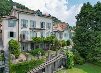 Thumbnail 6 bed villa for sale in Como, Lombardy, Italy