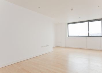 2 Bedrooms Flat to rent in Soda Studios, Kingsland Road, Haggerston E8