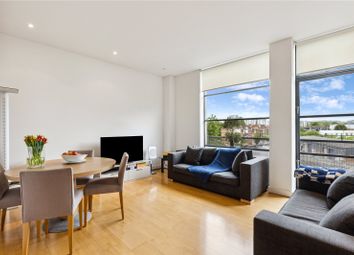 Thumbnail Flat for sale in Evershed Walk, London