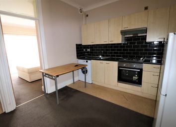 Thumbnail Flat to rent in Mayfair Avenue, Ilford, Essex