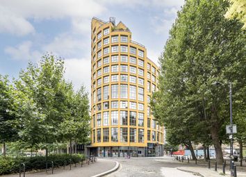 Thumbnail Flat for sale in Hopton Street, London