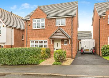 Thumbnail Detached house for sale in Oakdene Drive, Wakefield
