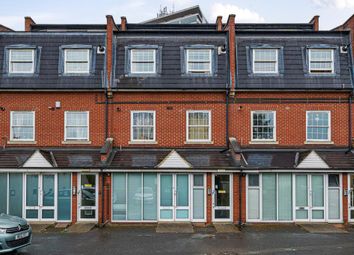 Thumbnail Flat to rent in Surbiton, Surrey