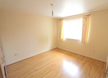 1 Bedrooms Flat to rent in Larch Close, Deptford SE8