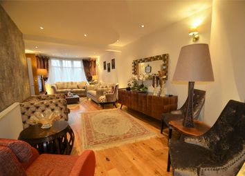 3 Bedrooms Semi-detached house for sale in Glendor Gardens, Mill Hill NW7