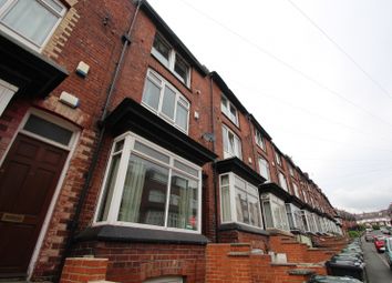 Thumbnail Terraced house to rent in Manor Drive, Hyde Park, Leeds