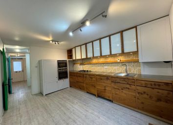 Thumbnail 4 bedroom town house to rent in Brick Lane, London