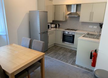 Thumbnail 2 bedroom flat to rent in Bruce Street, Stirling Town, Stirling