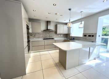 Thumbnail Town house to rent in Chase Side, Enfield