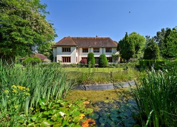 Thumbnail 7 bed detached house to rent in Amersham Road, Beaconsfield, Buckinghamshire