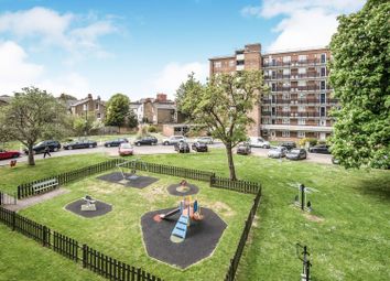 3 Bedrooms Flat for sale in Redlands Way, Tulse Hill / Brixton SW2