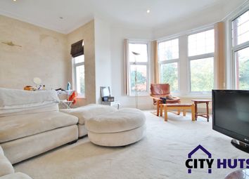 3 Bedrooms Flat to rent in Park View Road, London N3