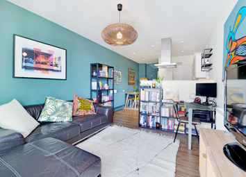 Thumbnail 1 bed flat for sale in Macclesfield Road, London