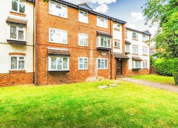 2 Bedrooms Flat for sale in Chartwell Court, Church Road, Hayes, Middlesex UB3
