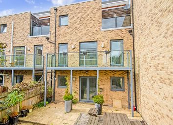 Thumbnail Town house for sale in Scholars Walk, Cambridge