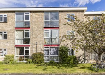 Thumbnail Flat for sale in Lilac Court, Cambridge
